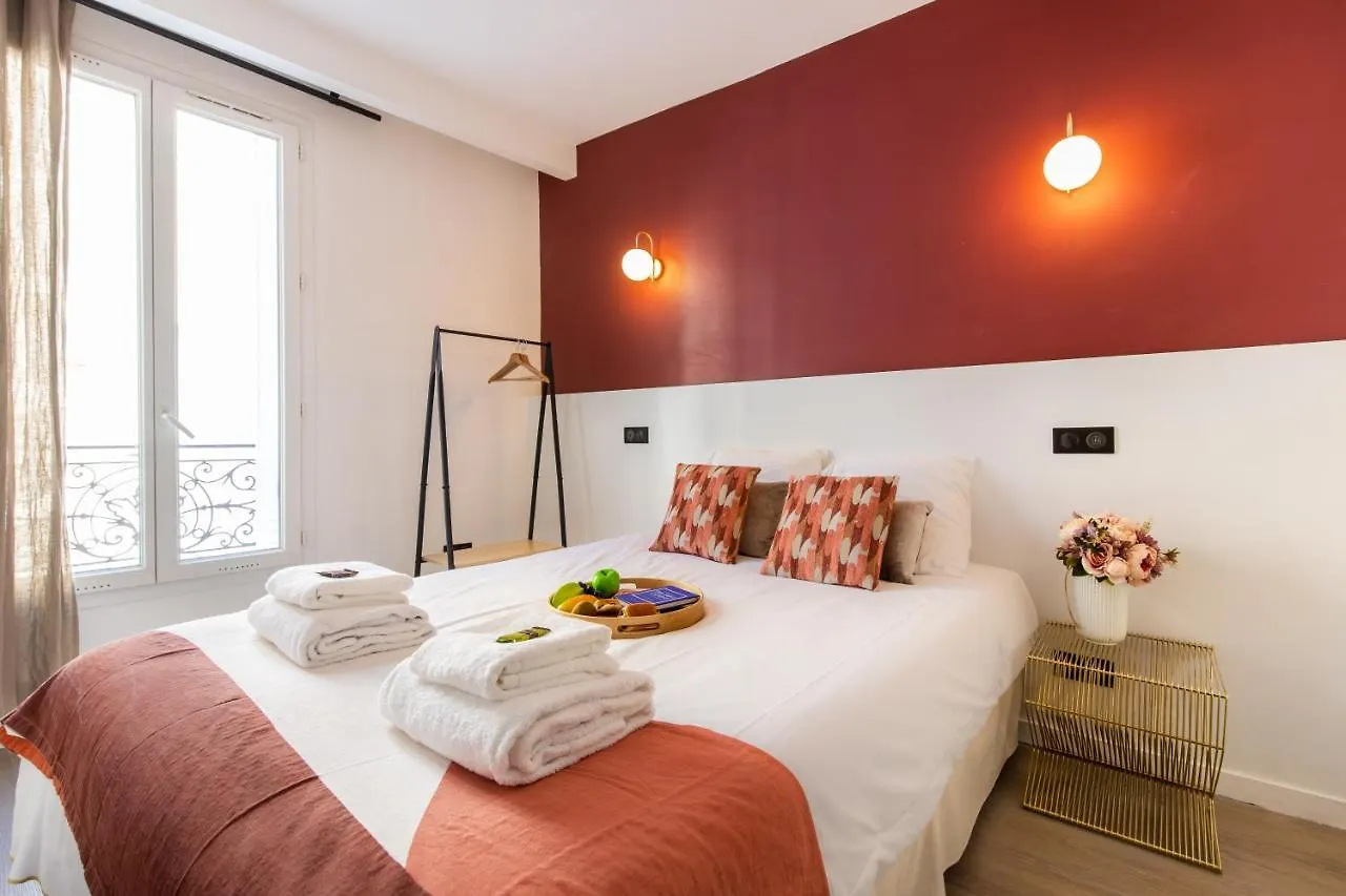Apartman Cmg - Tour Eiffel Champs De Mars *