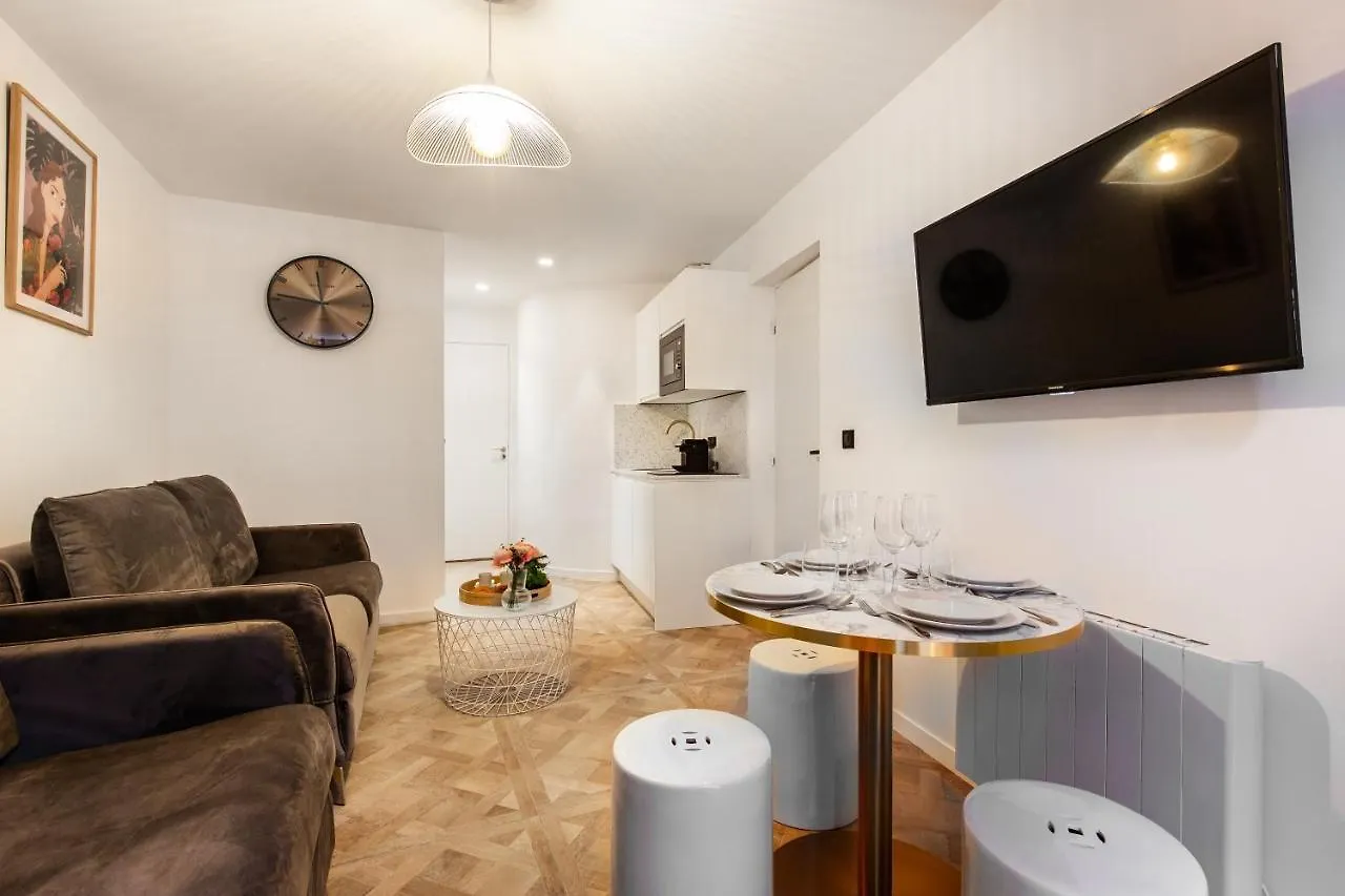 Cmg - Tour Eiffel Champs De Mars Apartment Paris
